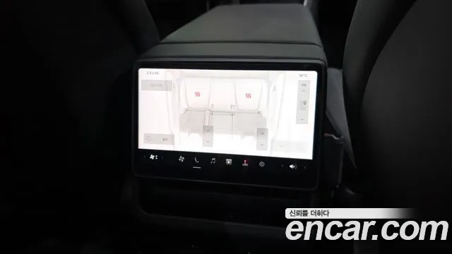 Tesla Model Y — Фото автомобиля 17
