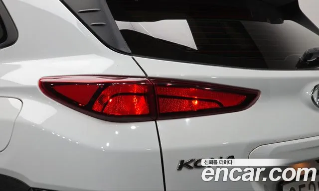 Hyundai Kona New — Фото автомобиля 8