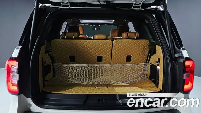 Ford Expedition — Фото автомобиля 25