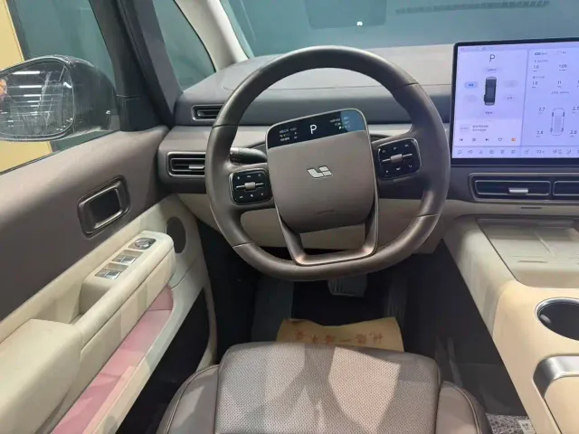 Li Auto MEGA — Фото автомобиля 8