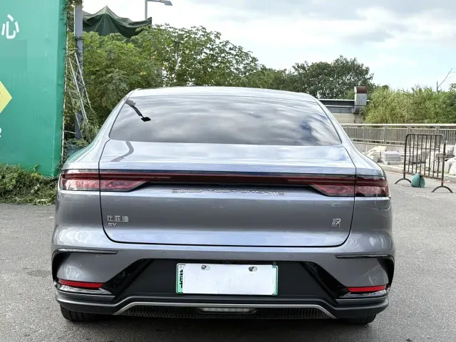 BYD Han — Фото автомобиля 8