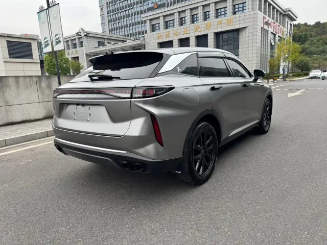 Exeed RX — Фото автомобиля 5