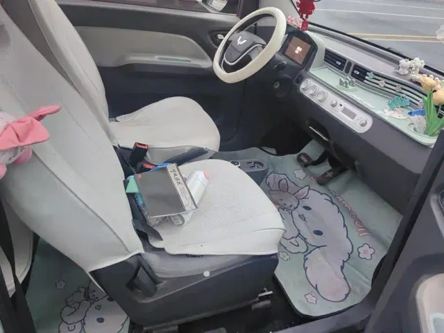 Wuling Hongguang Mini EV — Фото автомобиля 8