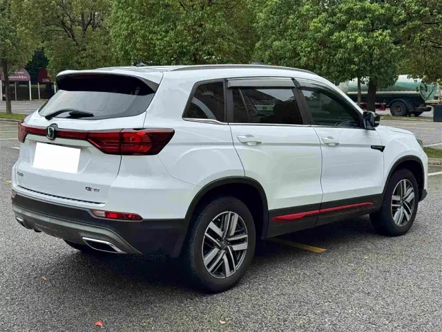 Changan CS75 — Фото автомобиля 11