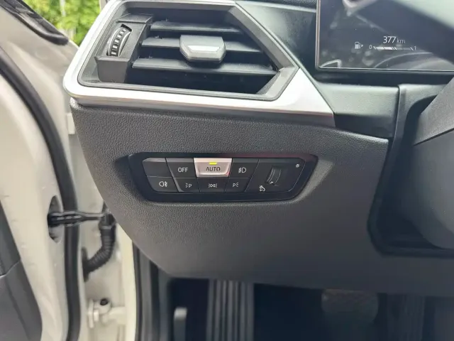 BMW 3 Series — Фото автомобиля 19