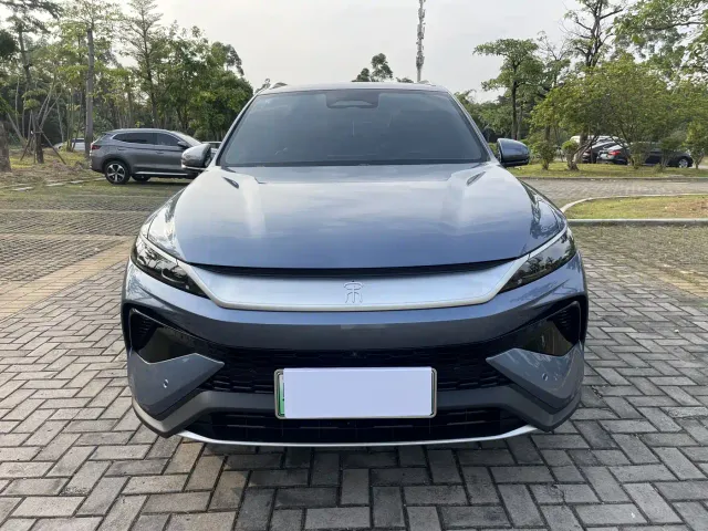 BYD Song Pro — Фото автомобиля 2