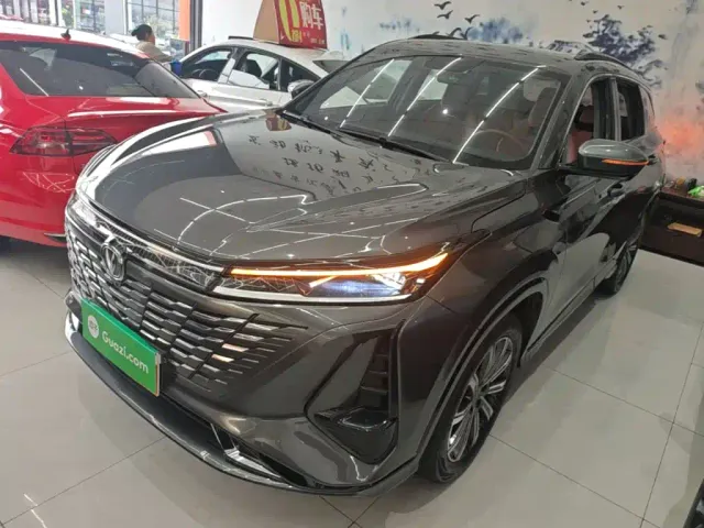 Фотография автомобиля — Changan CS75 Plus