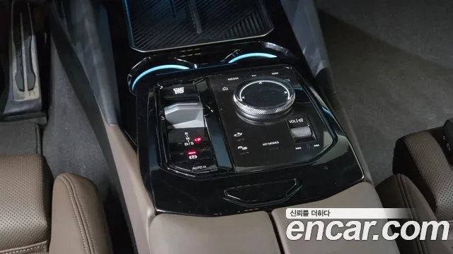 BMW 5 Series G60 — Фото автомобиля 12