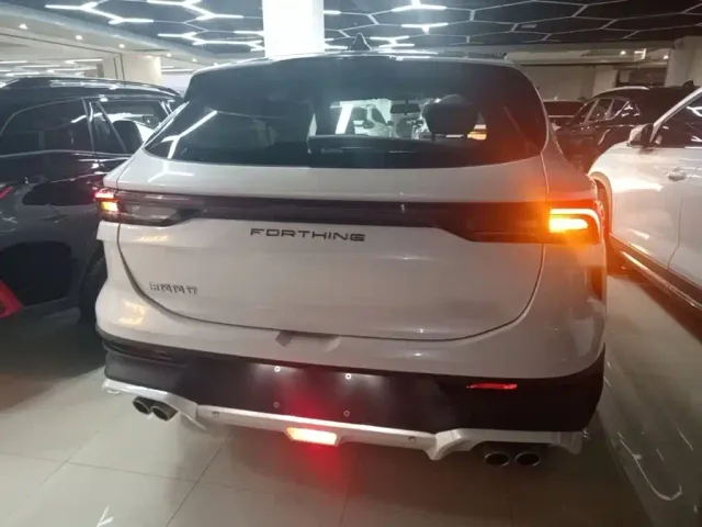 Forthing T5 Evo — Фото автомобиля 5