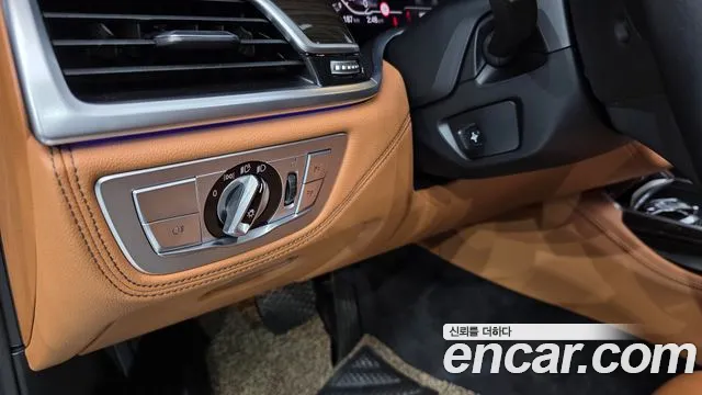 BMW 7 Series — Фото автомобиля 18