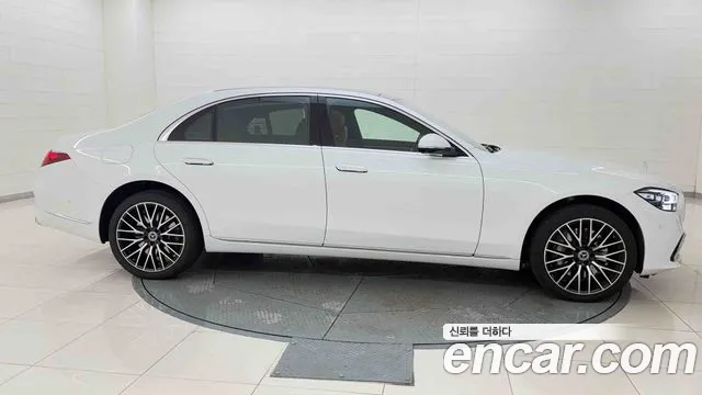 Mercedes-Benz S-Class — Фото автомобиля 6