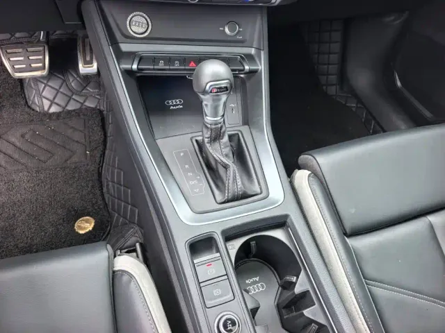 Audi Q3 — Фото автомобиля 14