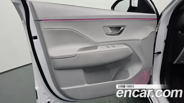 Hyundai Kona SX2 — Фото автомобиля 13