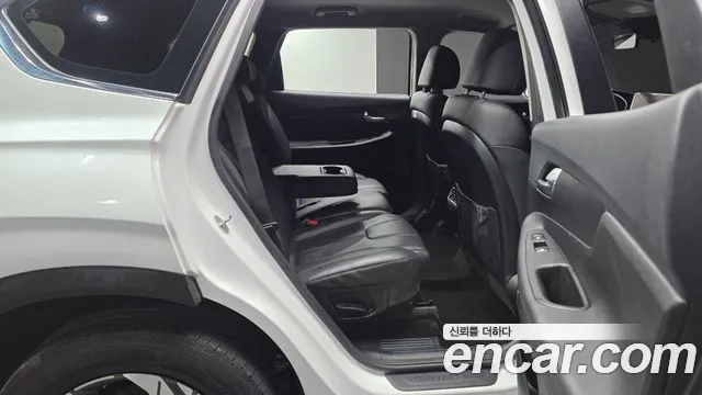 Hyundai Santafe Новый Santa Fe Дизель 2.2 4WD — Фото автомобиля 11