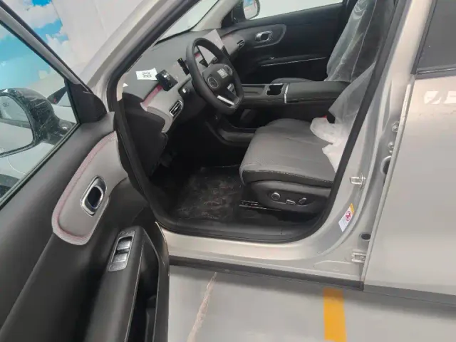 Changan Qiyuan Q05 — Фото автомобиля 20