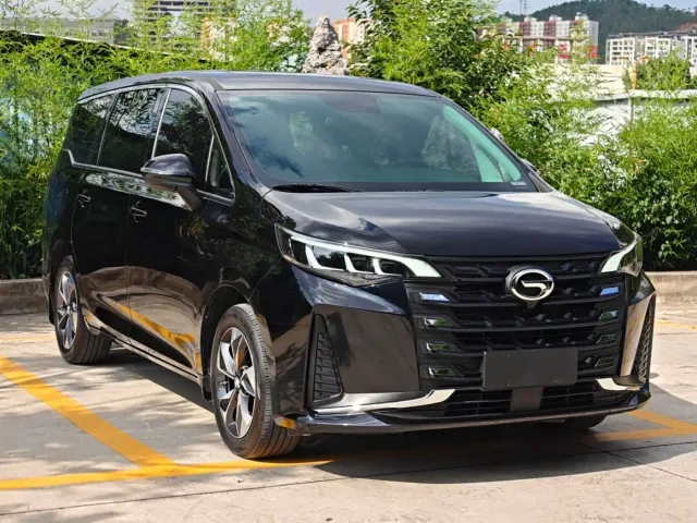 GAC Trumpchi M6 — Фото автомобиля 3