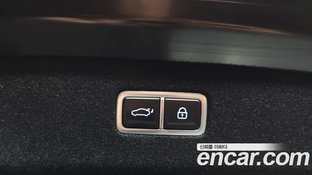 Genesis G90 — Фото автомобиля 15