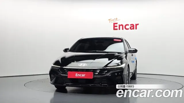 Hyundai Avante CN7 — Фото автомобиля 2