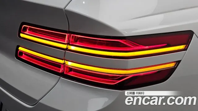 Genesis GV80 — Фото автомобиля 8
