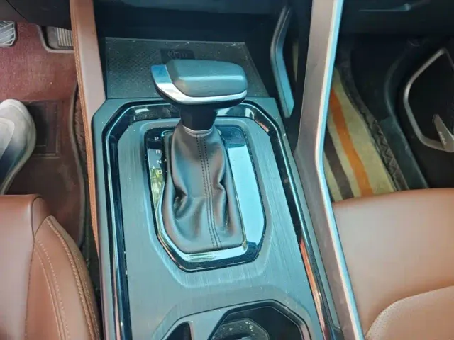 Geely Vision X6 — Фото автомобиля 9