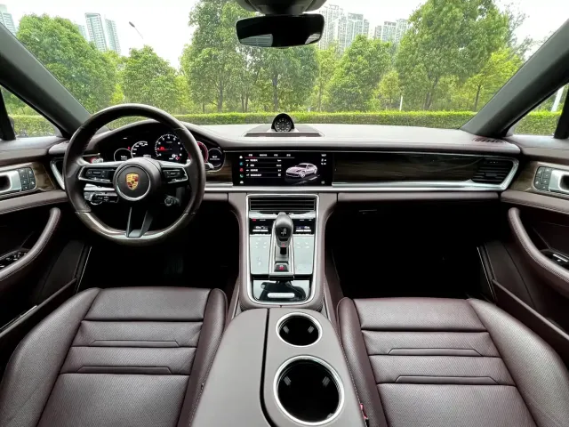 Porsche Panamera 2022 Panamera Executive Long Wheelbase 2.9T — Фото автомобиля 28
