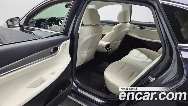Hyundai Grandeur Новый Grandeur IG — Фото автомобиля 11