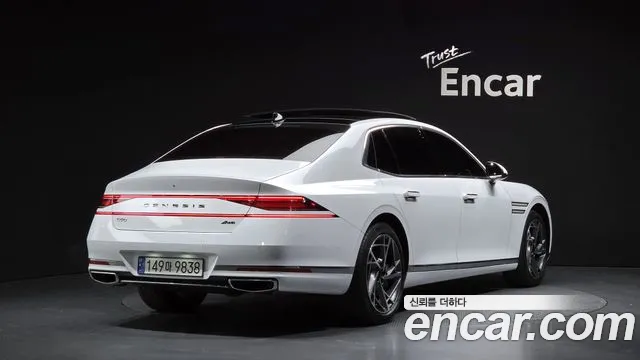 Genesis G90 Бензин 3.5 турбо AWD — Фото автомобиля 2