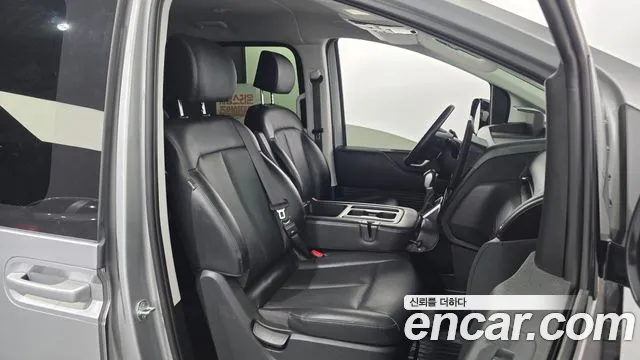 Hyundai Staria Staria Tourer 11 мест — Фото автомобиля 25
