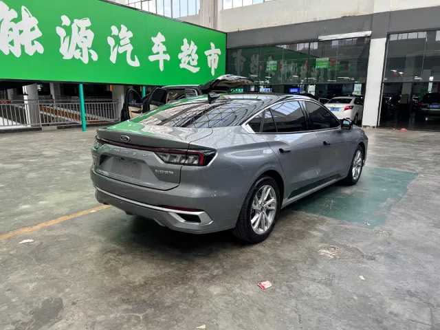 Ford Mondeo — Фото автомобиля 11