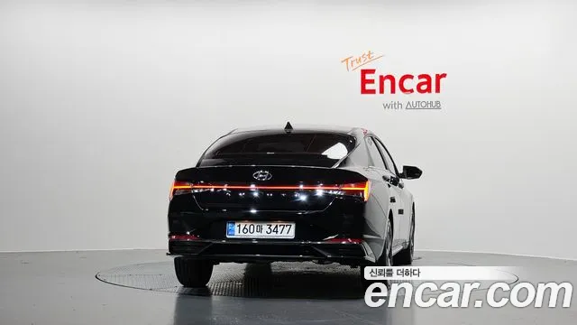 Hyundai AVANTE Avante (CN7) — Фото автомобиля 4