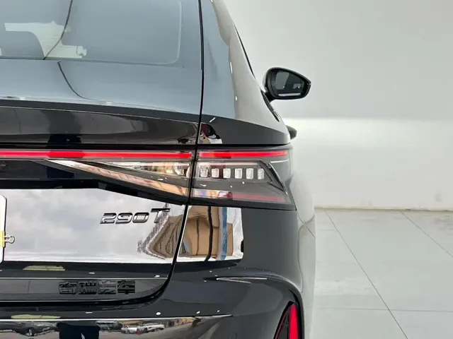 Chery Arrizo 8 — Фото автомобиля 7