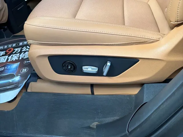 Li Auto ONE — Фото автомобиля 20