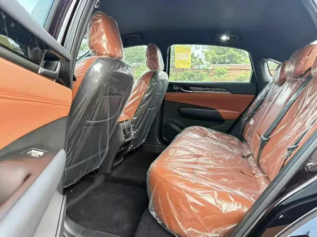 Wuling Starlight — Фото автомобиля 6