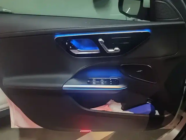 Mercedes-Benz C-Class — Фото автомобиля 7