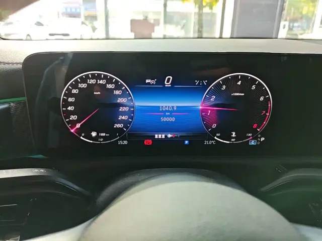 Mercedes-Benz A-Class — Фото автомобиля 11