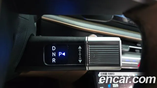 Hyundai Grandeur GN7 — Фото автомобиля 12