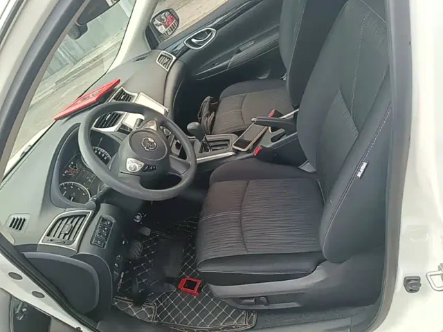 Nissan Sylphy — Фото автомобиля 14