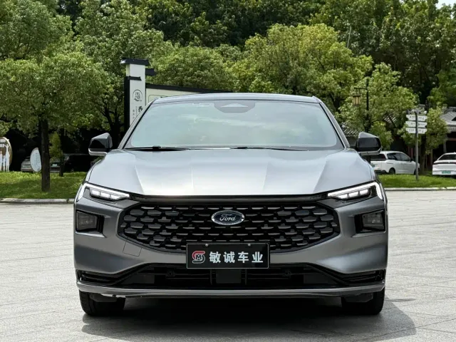 Ford Mondeo — Фото автомобиля 2