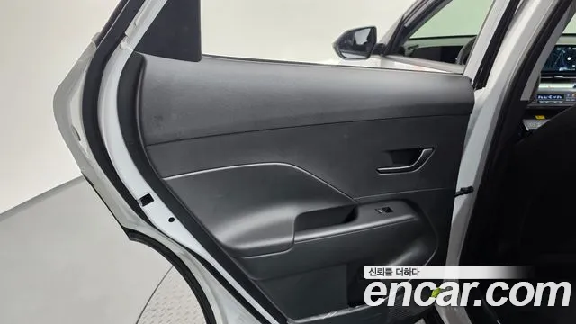 Hyundai Kona SX2 — Фото автомобиля 25