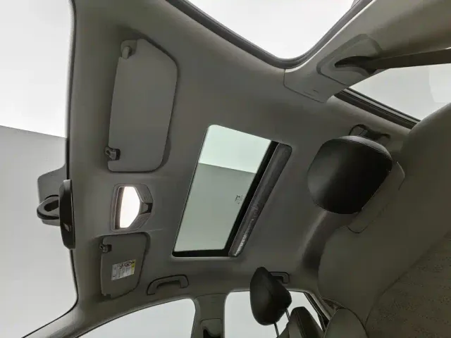 Geely Emgrand — Фото автомобиля 14