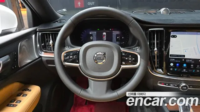 Вольво V60 V60 Cross Country 2 поколение B5 Ultimate AWD — Фото автомобиля 10