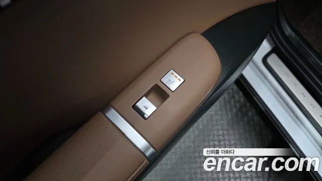 Hyundai Grandeur GN7 — Фото автомобиля 25