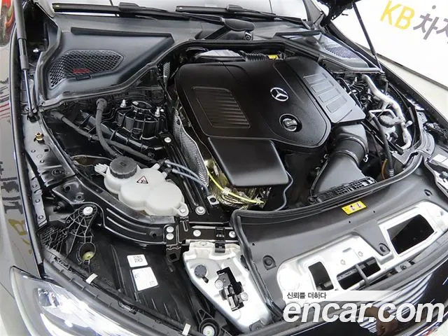 Mercedes-Benz E-Class — Фото автомобиля 19