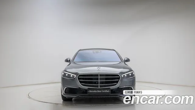 Mercedes-Benz S-Class — Фото автомобиля 3