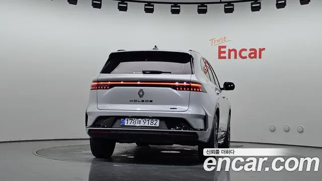Renault-KoreaSamsung Grand Koleos Grand Koleos — Фото автомобиля 4