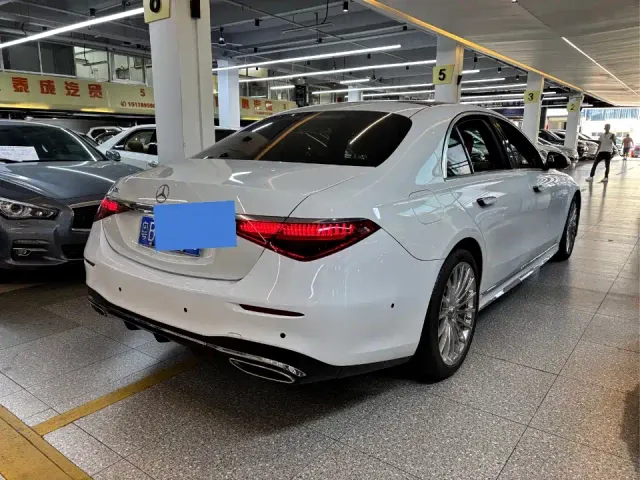 Mercedes-Benz S-Class — Фото автомобиля 3