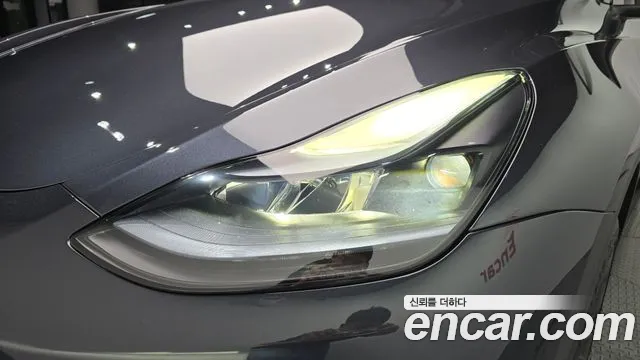 Tesla Model Y — Фото автомобиля 7