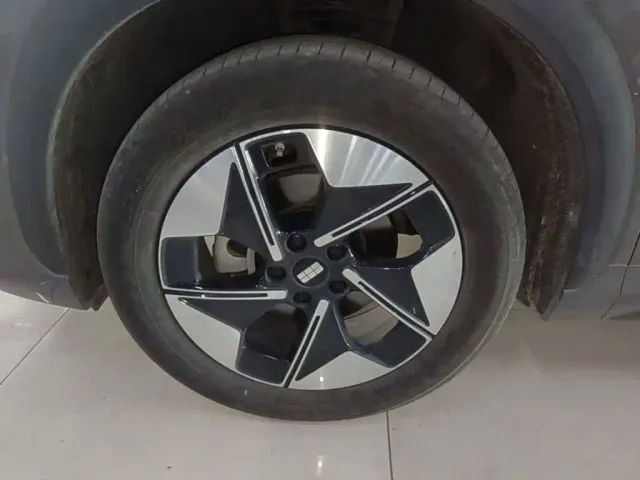 Geely Galaxy E5 — Фото автомобиля 22