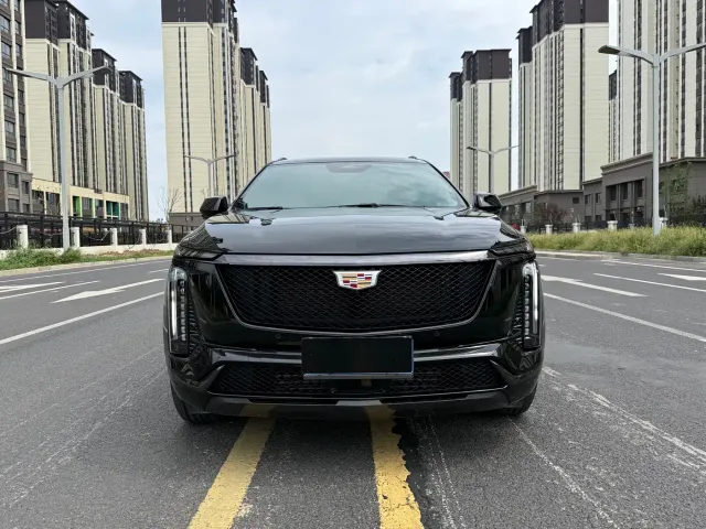 Cadillac XT5 — Фото автомобиля 2