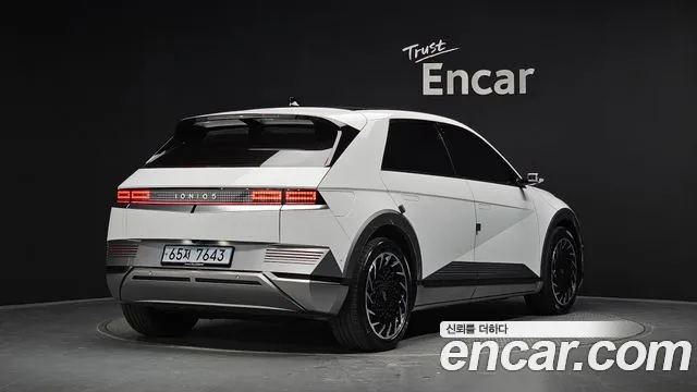 Hyundai Ioniq 5 — Фото автомобиля 2